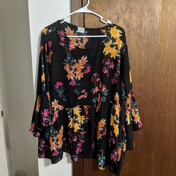 Cupio Tops - Ruffle peplum blouse